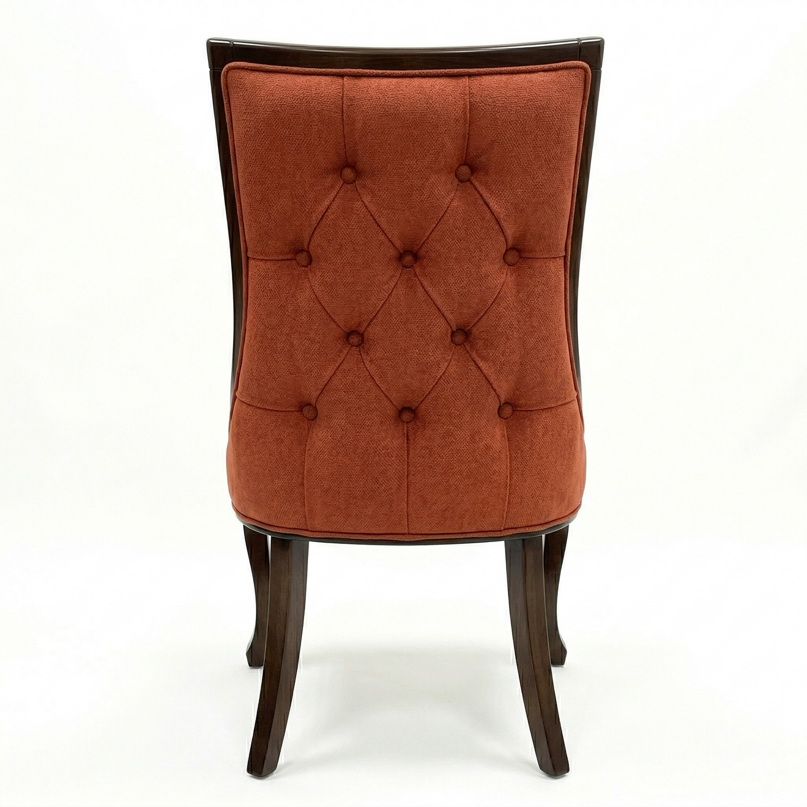 Silla de madera sólida, con tapizado en tela naranja, detalle del tapizado, DEKO