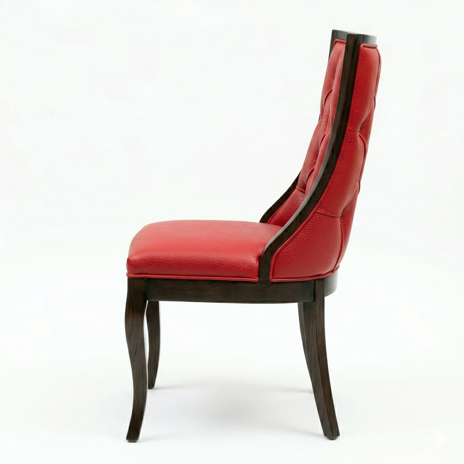 Sillas de madera sólida, con tapizado en piel genuina rojo, detalle del respaldo, DEKO