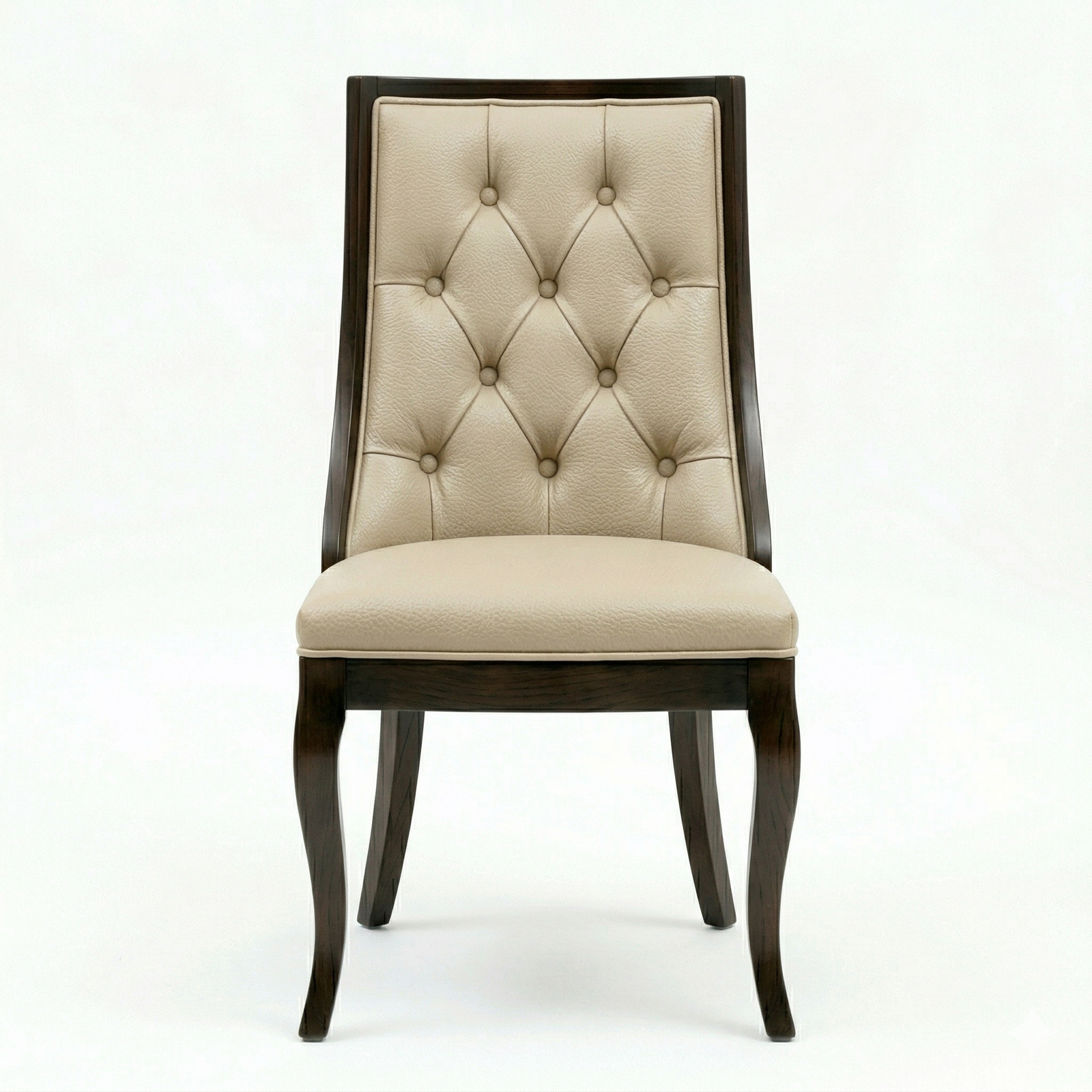 Silla de madera sólida, con tapizado en piel genuina crema, detalle del respaldo, DEKO
